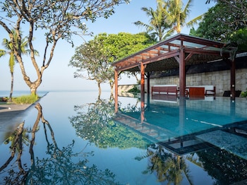 sound of the sea villa