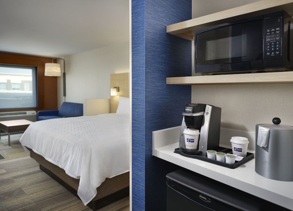holiday inn express and suites lockport an ihg hotel
