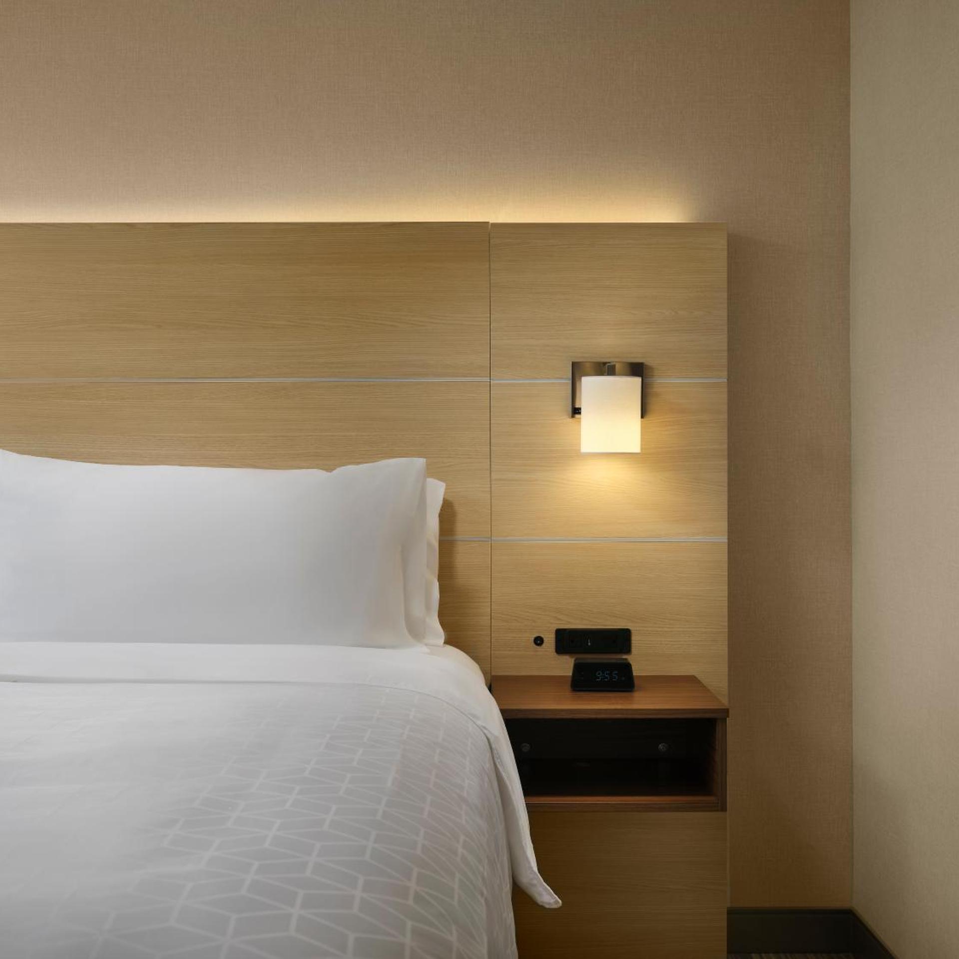 holiday inn express and suites lockport an ihg hotel