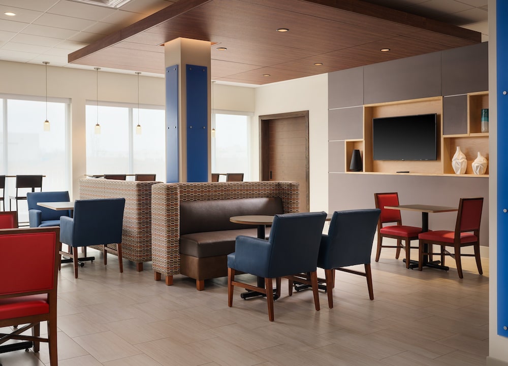 holiday inn express and suites lockport an ihg hotel