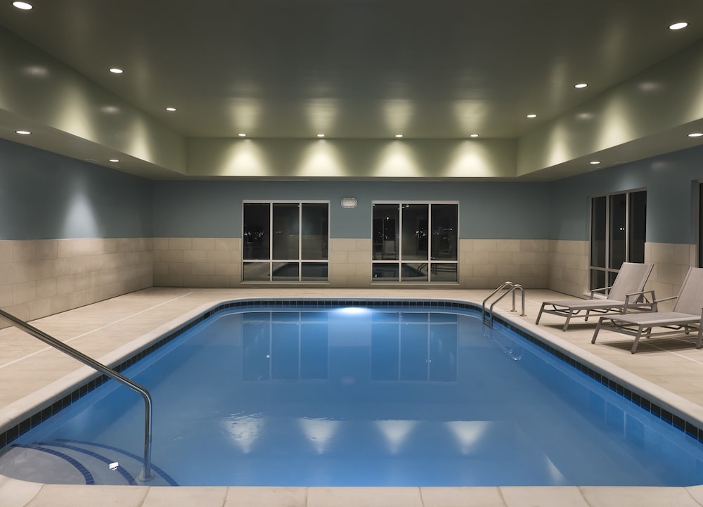 holiday inn express and suites lockport an ihg hotel