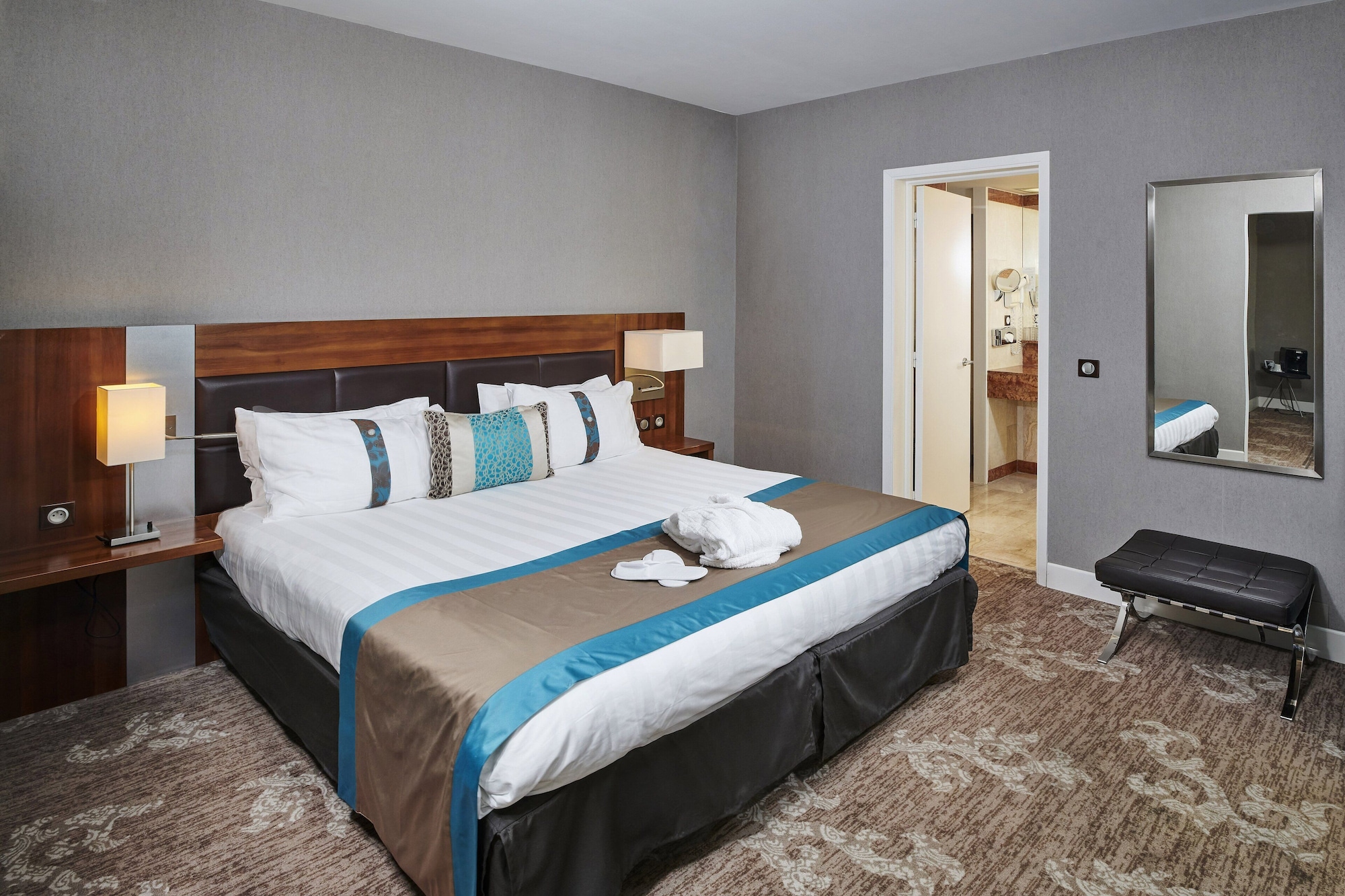 holiday inn nice by ihg