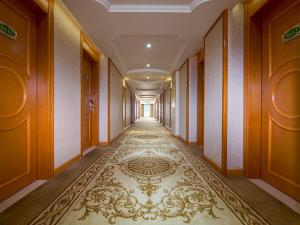 vienna hotel shenzhen shiyan bus station