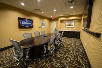 hampton inn and suites philadelphia montgomeryville