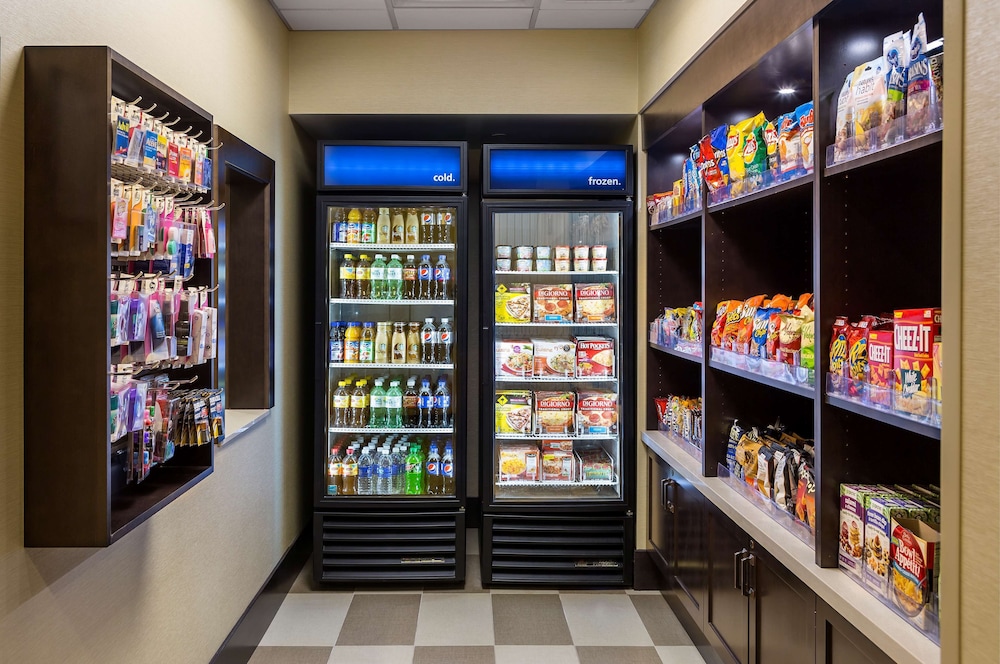 hampton inn and suites philadelphia montgomeryville