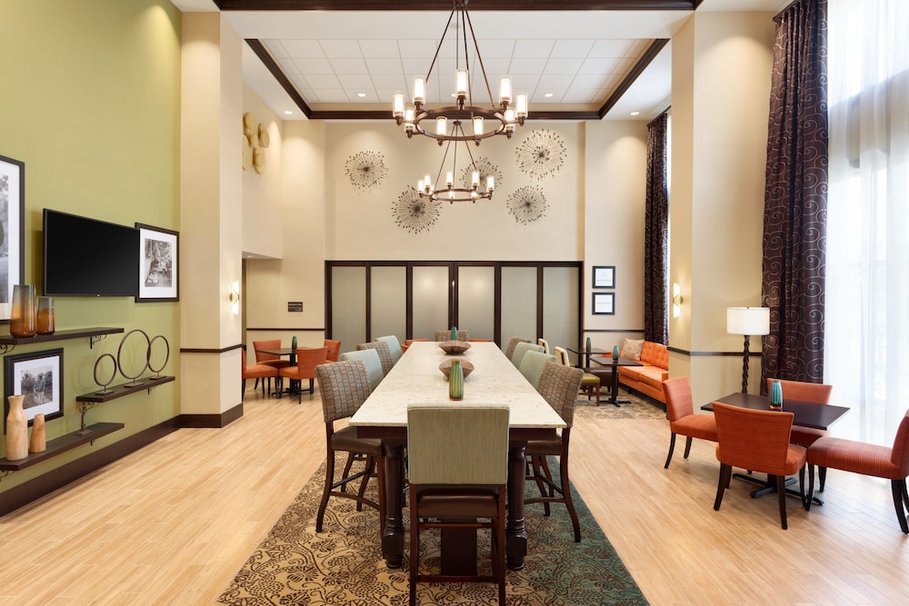 hampton inn and suites philadelphia montgomeryville