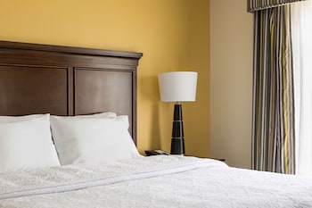 hampton inn and suites philadelphia montgomeryville