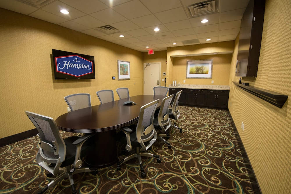 hampton inn and suites philadelphia montgomeryville