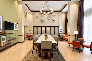 Hampton Inn & Suites Philadelphia Montgomeryville,Montgomery Township>>Fort Washington,3 star