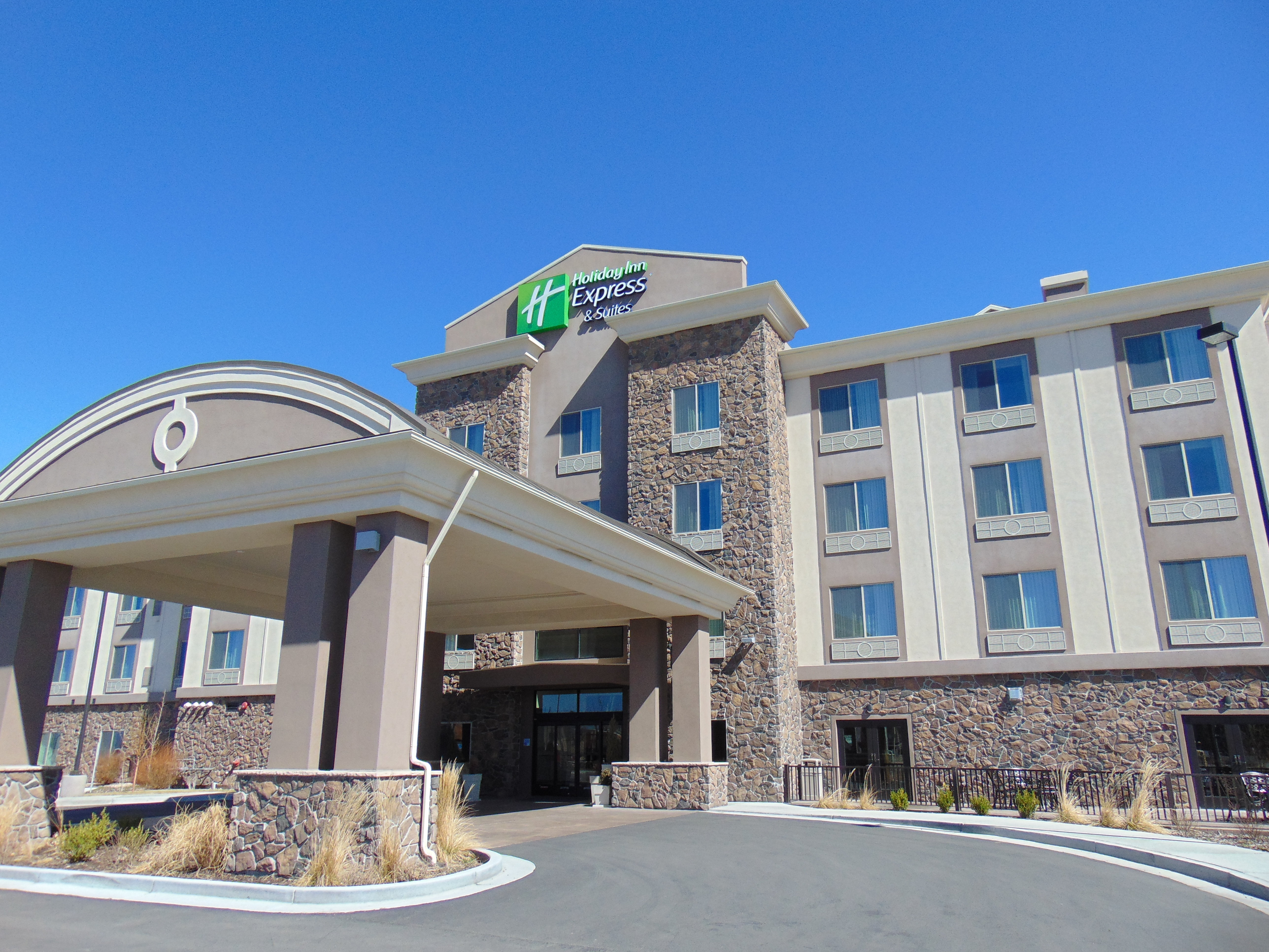 holiday inn express and suites springville south provo area by ihg