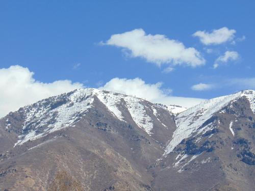 holiday inn express and suites springville south provo area by ihg