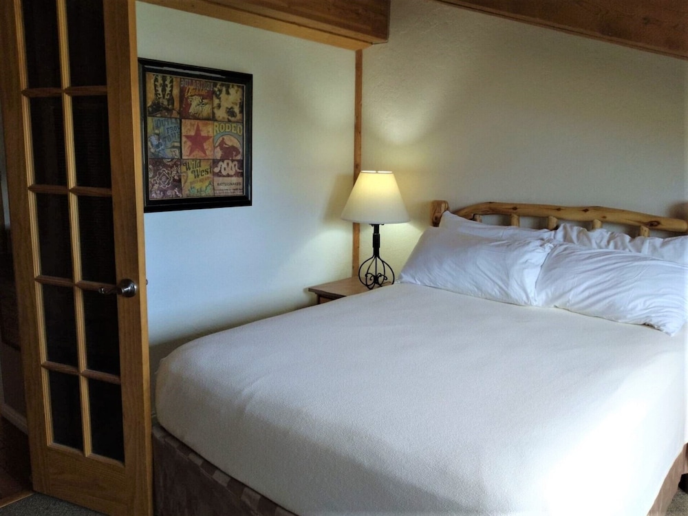 the boulder creek lodge