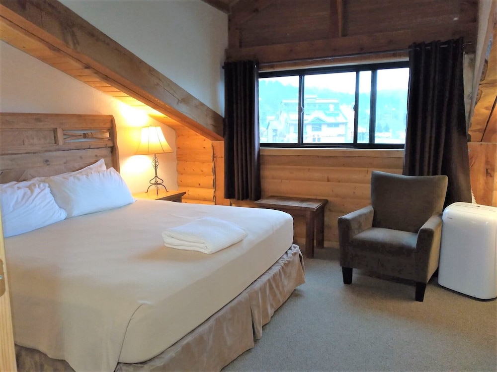 the boulder creek lodge