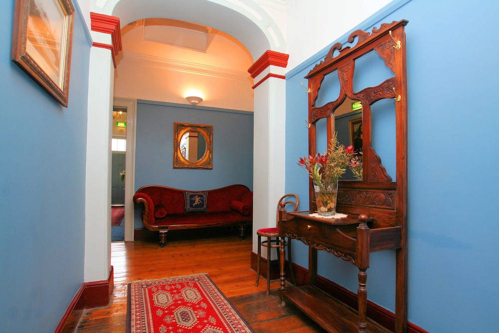 the lodge on elizabeth