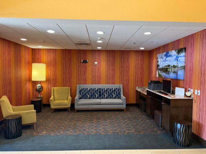 holiday inn express wichita south by ihg