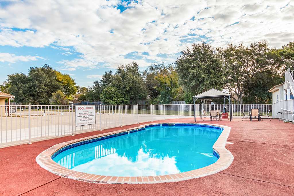 motel 6 waxahachie tx