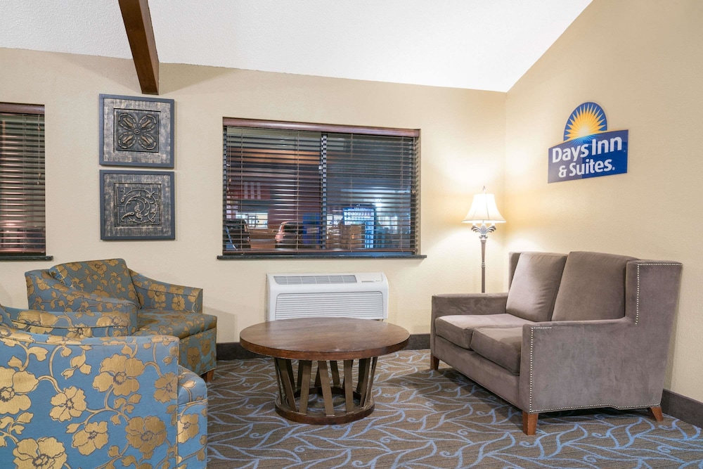 Days Inn & Suites By Wyndham Baxter Brainerd Area,Brainerd>>Baxter,3 star