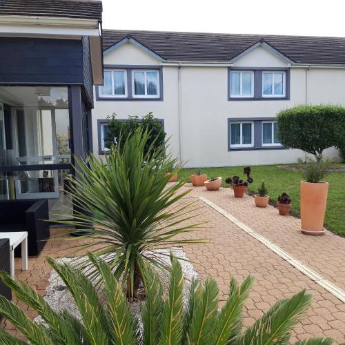 hotel the originals tours nord la terrasse