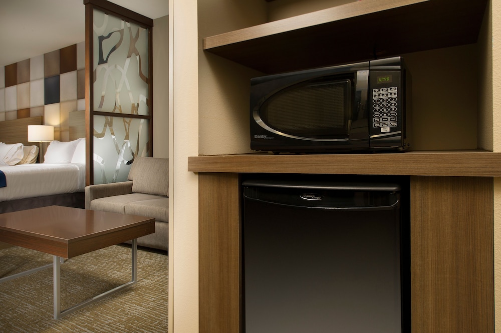 holiday inn express and suites waco south by ihg