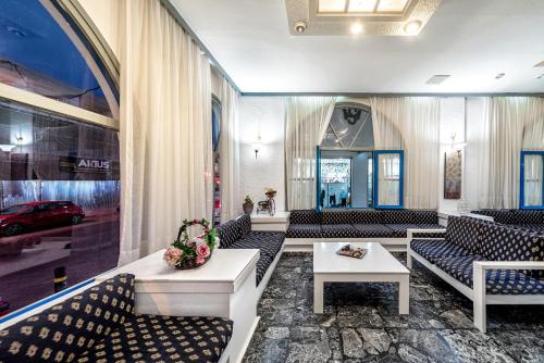 iro hotel adults friendly