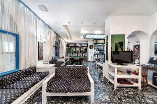 iro hotel adults friendly