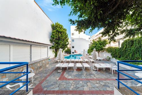 iro hotel adults friendly