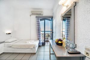 iro hotel adults friendly