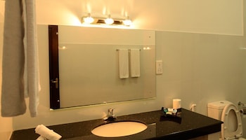 marina beach passikudah