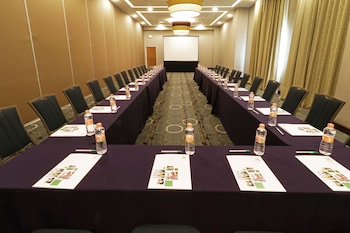 holiday inn hotel and suites hermosillo aeropuerto by ihg