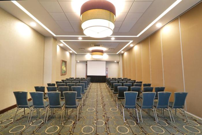 holiday inn hotel and suites hermosillo aeropuerto by ihg