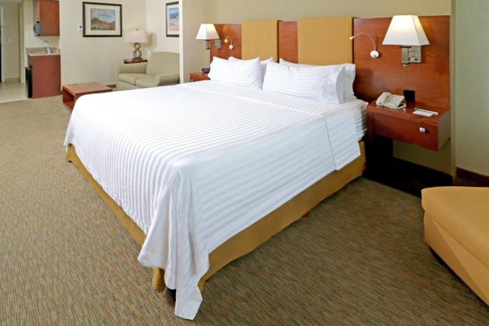 holiday inn hotel and suites hermosillo aeropuerto by ihg