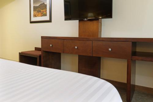 holiday inn hotel and suites hermosillo aeropuerto by ihg