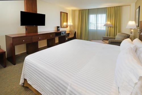 holiday inn hotel and suites hermosillo aeropuerto by ihg