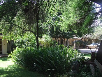 doves nest guest house