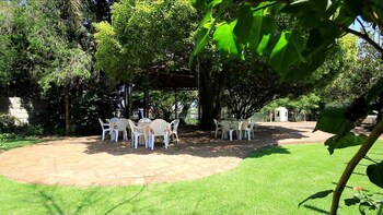 doves nest guest house