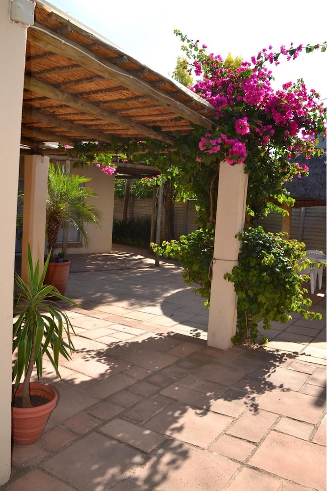 doves nest guest house