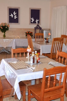 doves nest guest house