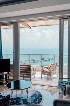 fortunella suites and villas