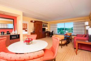 Courtyard Peoria Downtown,Illinois>>Peoria,4 star