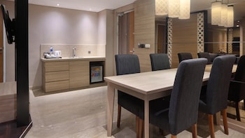holiday inn bandung pasteur by ihg