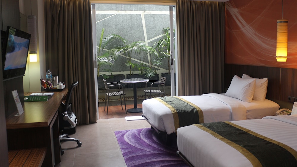 holiday inn bandung pasteur by ihg