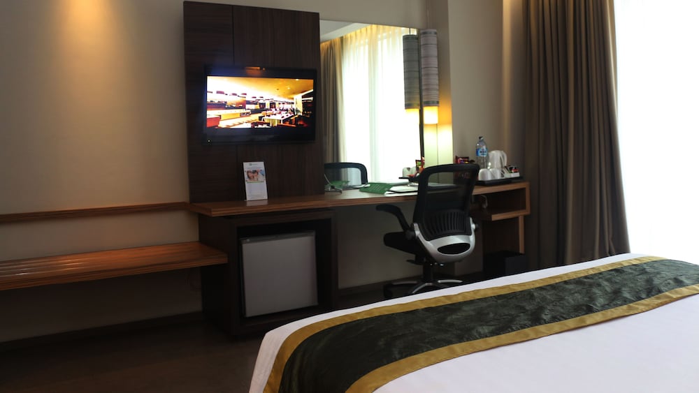 holiday inn bandung pasteur by ihg