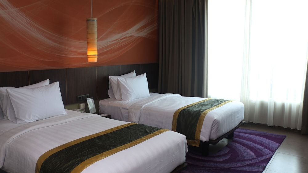 holiday inn bandung pasteur by ihg