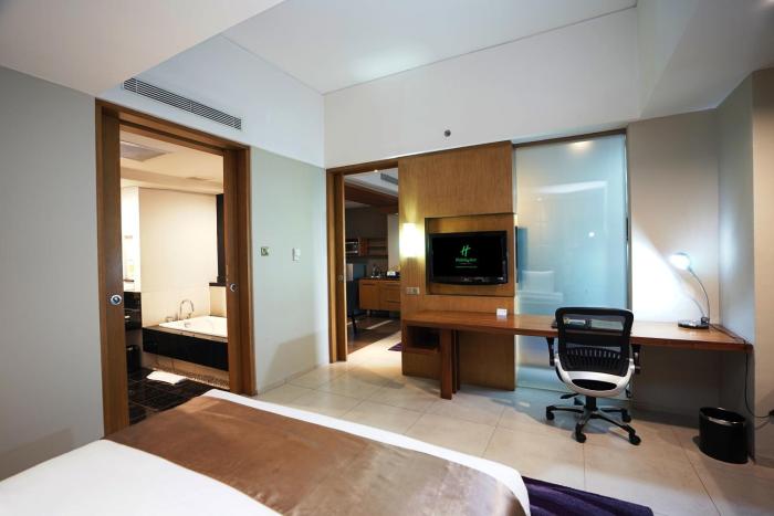 holiday inn bandung pasteur by ihg