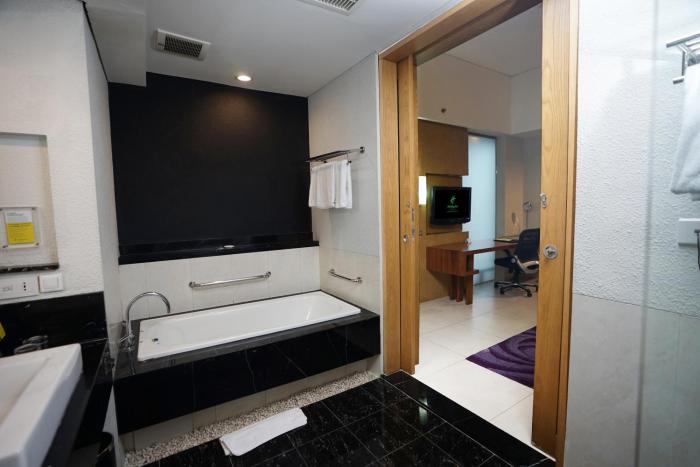 holiday inn bandung pasteur by ihg