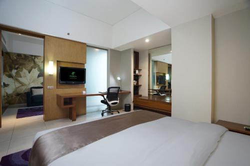 holiday inn bandung pasteur by ihg