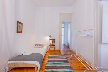 spacious bright and sunny apartment by timecooler