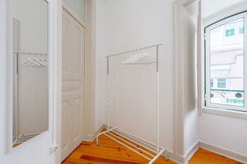 spacious bright and sunny apartment by timecooler