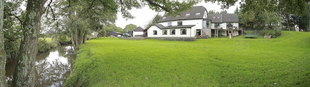 ewenny farm guesthouse