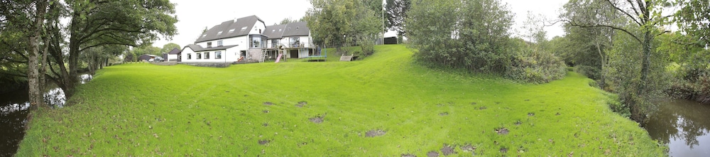 ewenny farm guesthouse